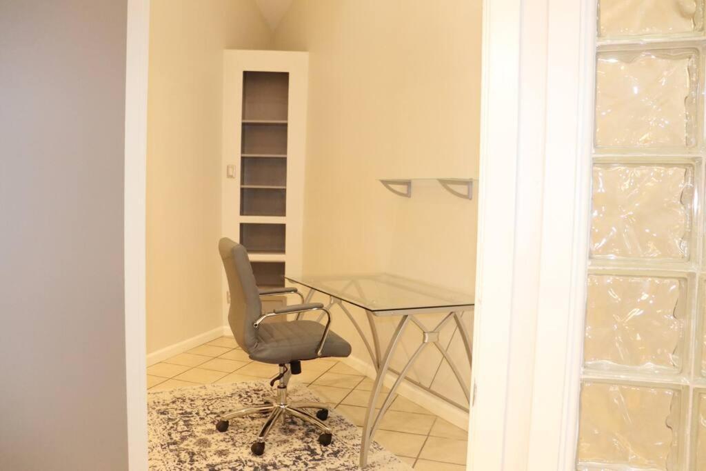 休斯敦2 Bdr With Workspace & Patio In Montrose别墅 外观 照片